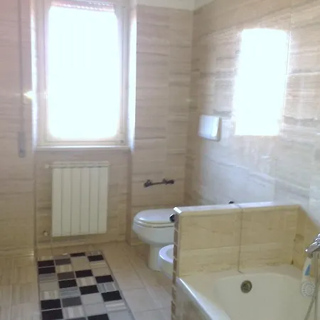 Domus Paris Pansiyon *