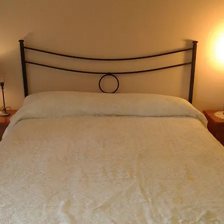 Homestay Domus Paris *